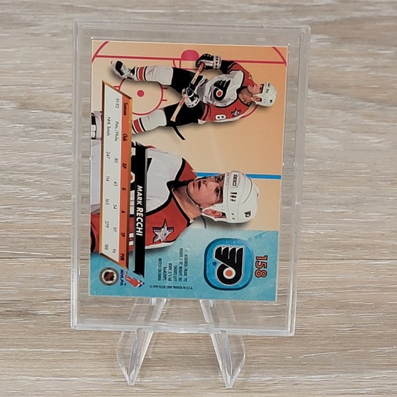 Mark Recchi Autographed 1992 93 Fleer Ultra Philadelphia Flyers Hockey Card - Picture 2 of 6